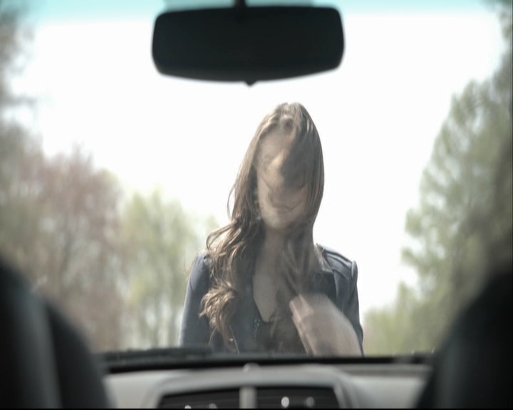 VampireDiariesWorld-dot-org_S5-SeconBite_GAGReel0223.jpg