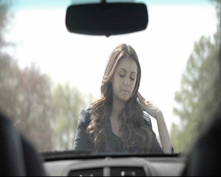 VampireDiariesWorld-dot-org_S5-SeconBite_GAGReel0226.jpg