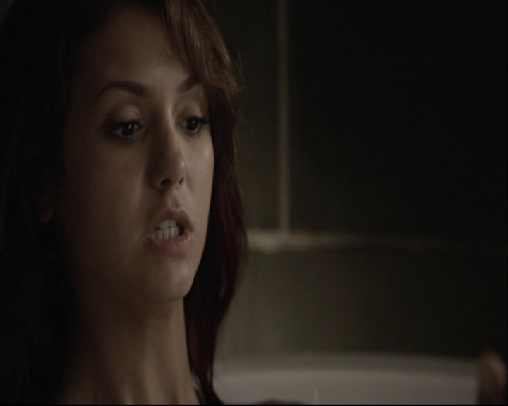 VampireDiariesWorld-dot-org_S5-SeconBite_GAGReel0232.jpg
