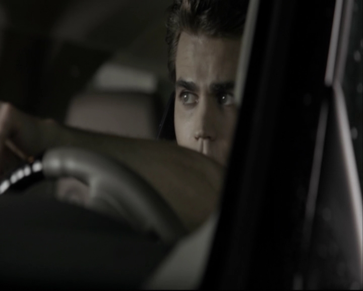 VampireDiariesWorld-dot-org_S5-SeconBite_GAGReel0237.jpg