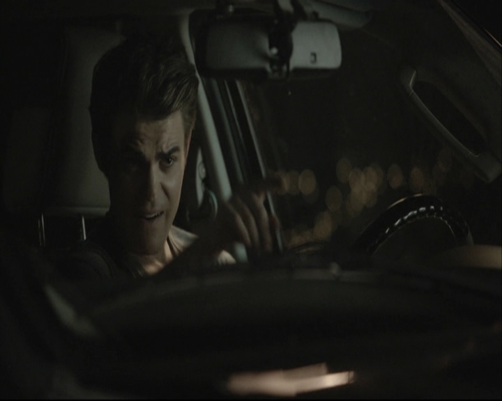 VampireDiariesWorld-dot-org_S5-SeconBite_GAGReel0247.jpg