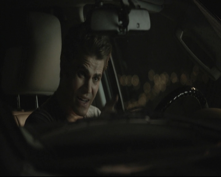 VampireDiariesWorld-dot-org_S5-SeconBite_GAGReel0251.jpg