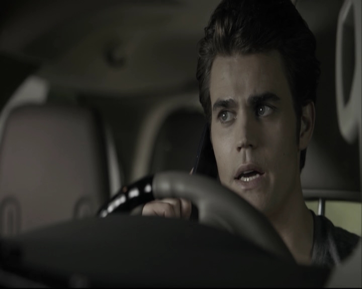 VampireDiariesWorld-dot-org_S5-SeconBite_GAGReel0256.jpg
