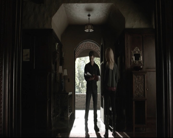 VampireDiariesWorld-dot-org_S5-SeconBite_GAGReel0269.jpg