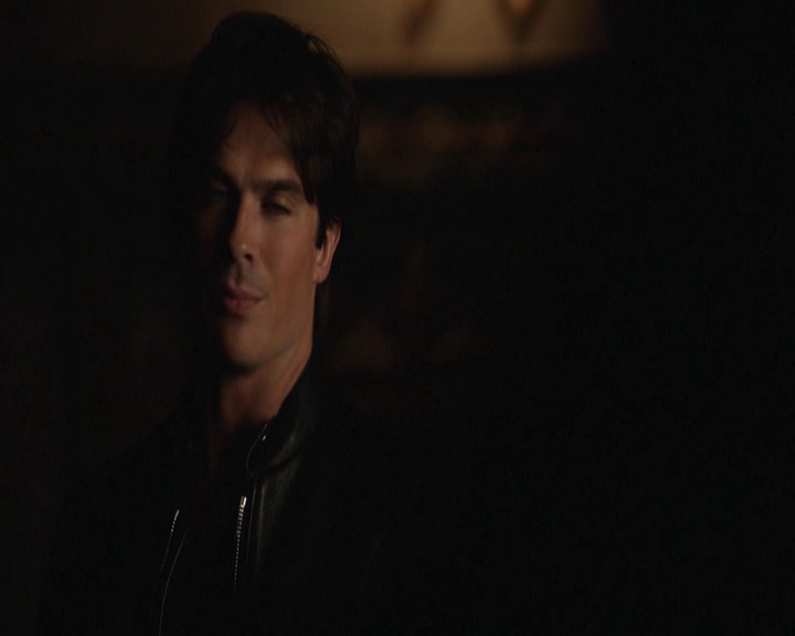 VampireDiariesWorld-dot-nl_7x01DayOneOfTwentyThousandGiveOrTake-deletedscenes0047.jpg