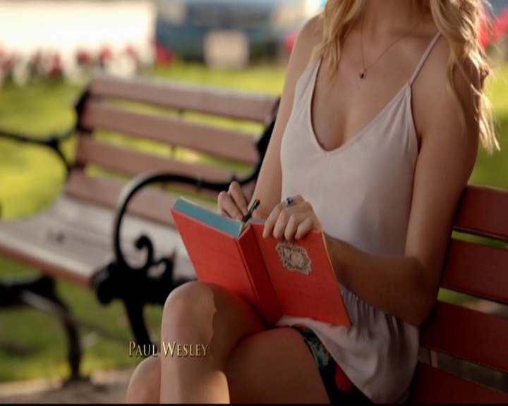 VampireDiariesWorld-dot-nl_7x01DayOneOfTwentyThousandGiveOrTake0044.jpg