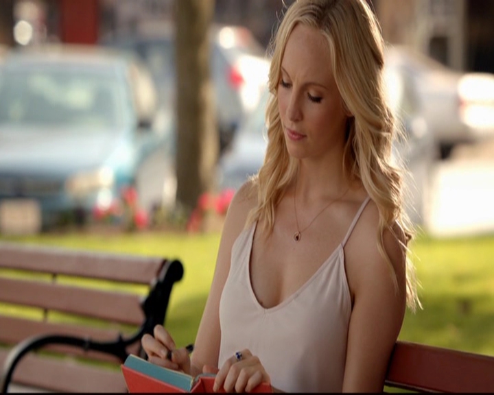 VampireDiariesWorld-dot-nl_7x01DayOneOfTwentyThousandGiveOrTake0047.jpg