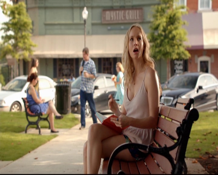 VampireDiariesWorld-dot-nl_7x01DayOneOfTwentyThousandGiveOrTake0110.jpg VampireDiariesWorld-dot-nl_7x01DayOneOfTwentyThousandGiveOrTake0110.jpg