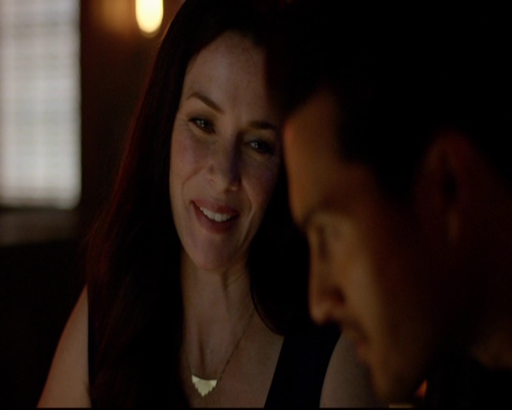 VampireDiariesWorld-dot-nl_7x01DayOneOfTwentyThousandGiveOrTake0802.jpg