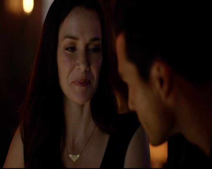 VampireDiariesWorld-dot-nl_7x01DayOneOfTwentyThousandGiveOrTake0809.jpg