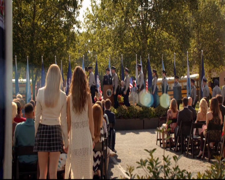 VampireDiariesWorld-dot-nl_7x01DayOneOfTwentyThousandGiveOrTake1215.jpg VampireDiariesWorld-dot-nl_7x01DayOneOfTwentyThousandGiveOrTake1215.jpg