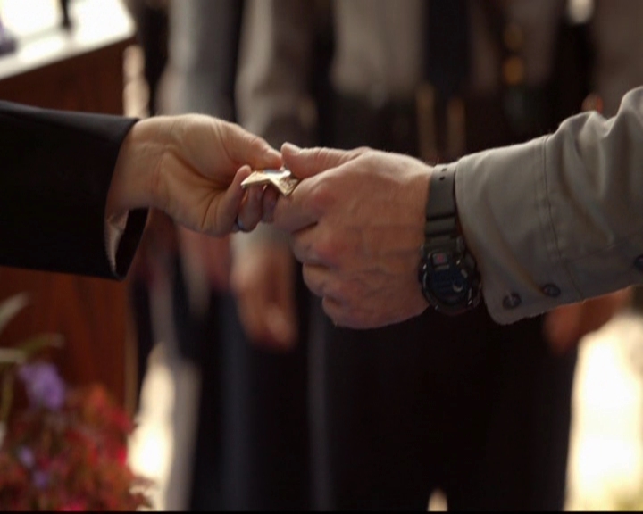 VampireDiariesWorld-dot-nl_7x01DayOneOfTwentyThousandGiveOrTake1247.jpg VampireDiariesWorld-dot-nl_7x01DayOneOfTwentyThousandGiveOrTake1247.jpg