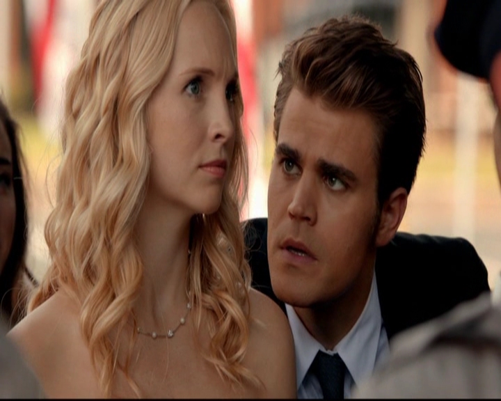 VampireDiariesWorld-dot-nl_7x01DayOneOfTwentyThousandGiveOrTake1269.jpg