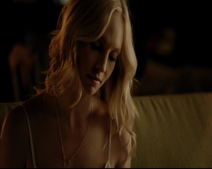 VampireDiariesWorld-dot-nl_7x01DayOneOfTwentyThousandGiveOrTake2180.jpg