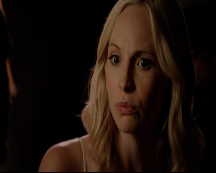 VampireDiariesWorld-dot-nl_7x01DayOneOfTwentyThousandGiveOrTake2206.jpg
