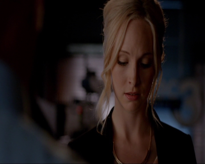 VampireDiariesWorld-dot-nl_7x02NeverLetMeGo0028.jpg