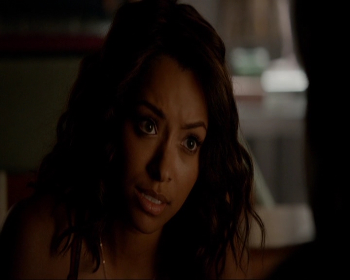 VampireDiariesWorld-dot-nl_7x02NeverLetMeGo0721.jpg