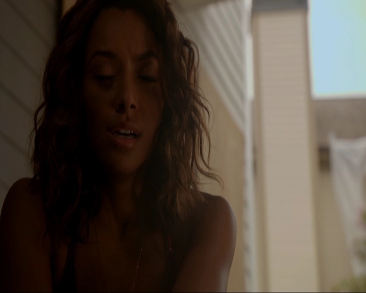 VampireDiariesWorld-dot-nl_7x02NeverLetMeGo1336.jpg