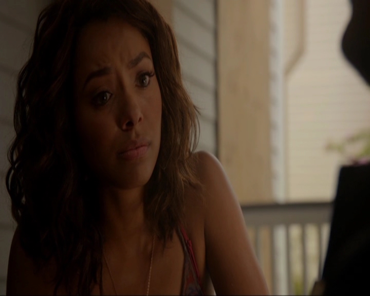 VampireDiariesWorld-dot-nl_7x02NeverLetMeGo1495.jpg
