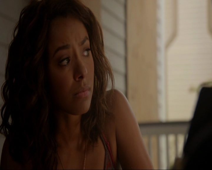 VampireDiariesWorld-dot-nl_7x02NeverLetMeGo1496.jpg
