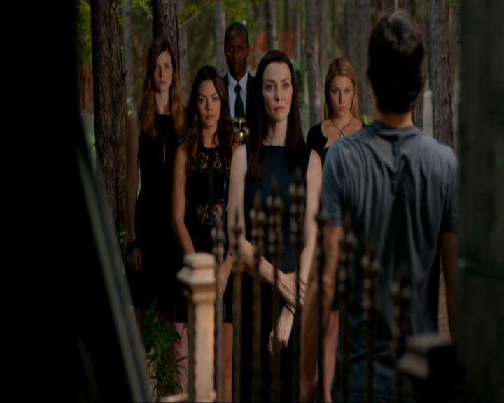 VampireDiariesWorld-dot-nl_7x02NeverLetMeGo1655.jpg