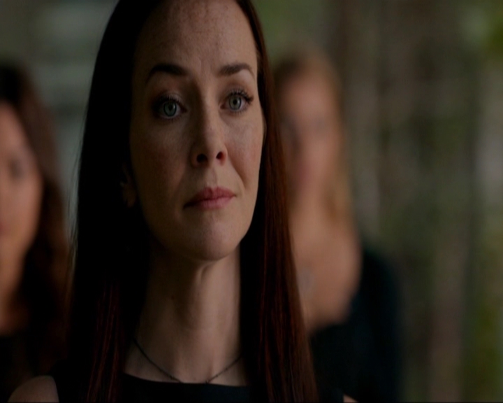 VampireDiariesWorld-dot-nl_7x02NeverLetMeGo1683.jpg