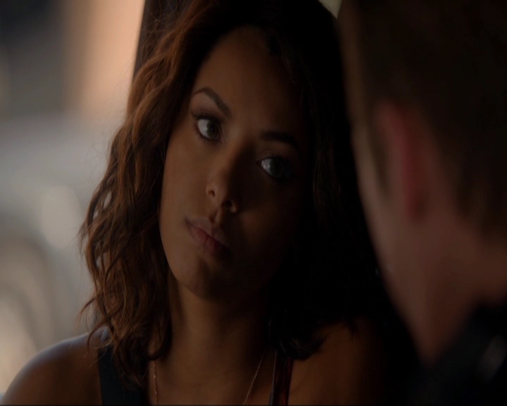 VampireDiariesWorld-dot-nl_7x02NeverLetMeGo1771.jpg