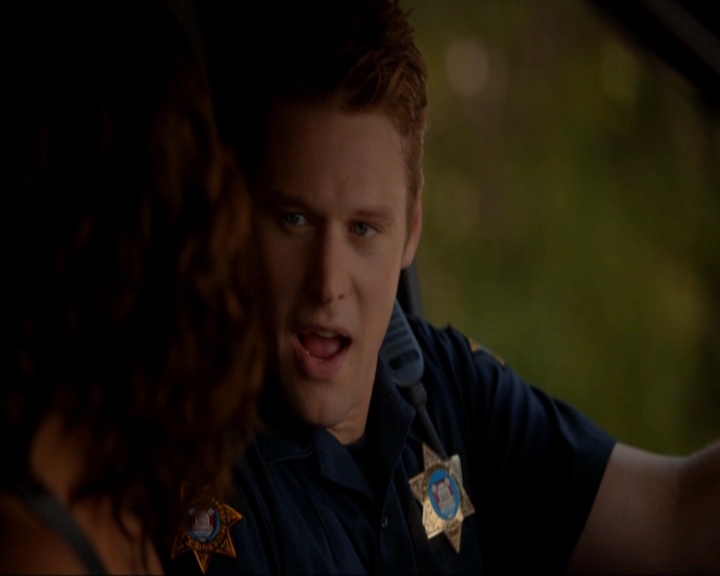 VampireDiariesWorld-dot-nl_7x02NeverLetMeGo1776.jpg