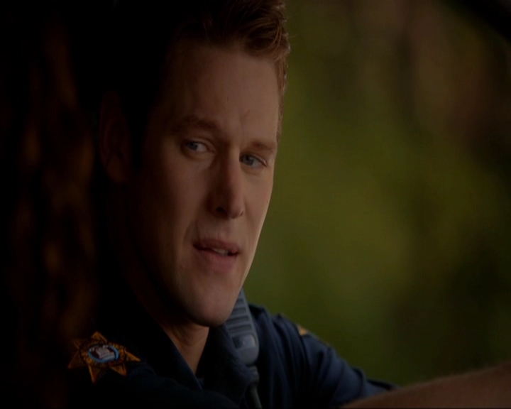 VampireDiariesWorld-dot-nl_7x02NeverLetMeGo1801.jpg