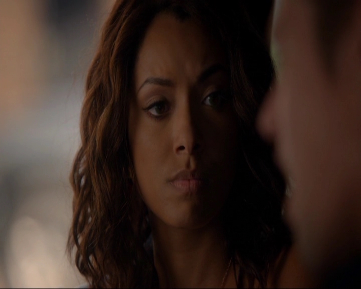 VampireDiariesWorld-dot-nl_7x02NeverLetMeGo1803.jpg