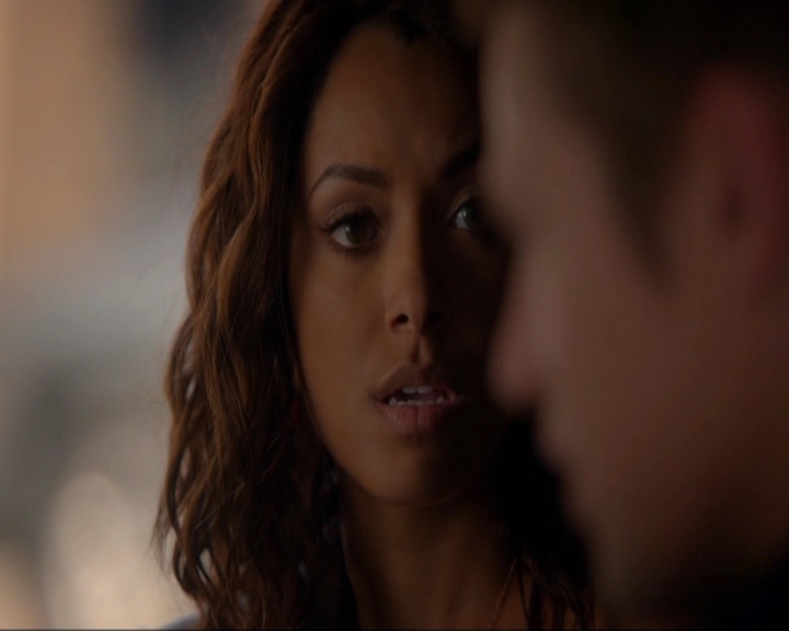 VampireDiariesWorld-dot-nl_7x02NeverLetMeGo1804.jpg