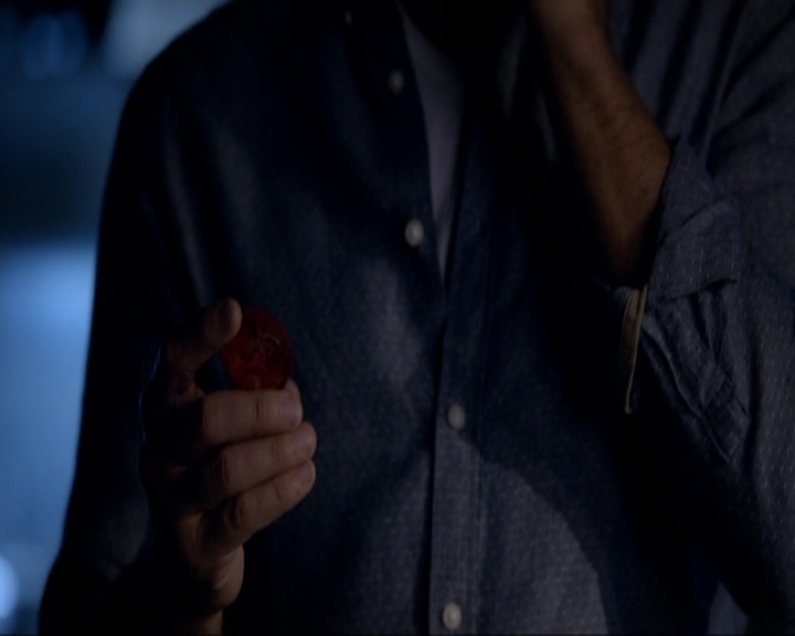 VampireDiariesWorld-dot-nl_7x02NeverLetMeGo1982.jpg