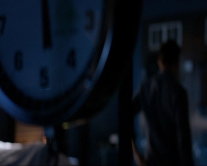 VampireDiariesWorld-dot-nl_7x02NeverLetMeGo1988.jpg