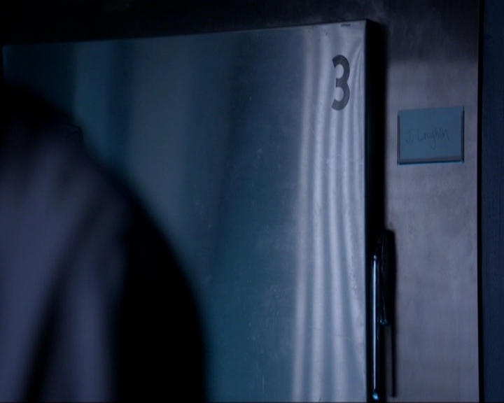 VampireDiariesWorld-dot-nl_7x02NeverLetMeGo2004.jpg