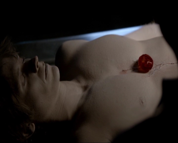 VampireDiariesWorld-dot-nl_7x02NeverLetMeGo2025.jpg