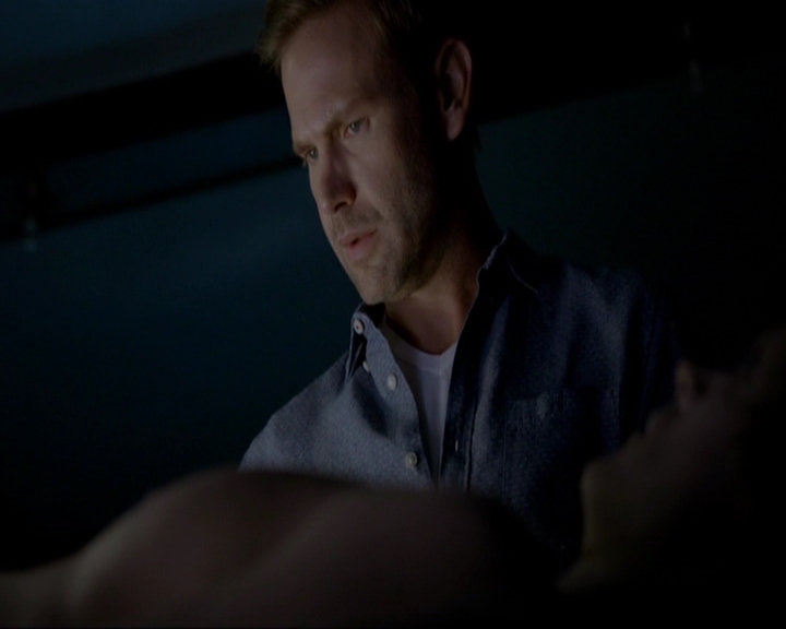 VampireDiariesWorld-dot-nl_7x02NeverLetMeGo2033.jpg