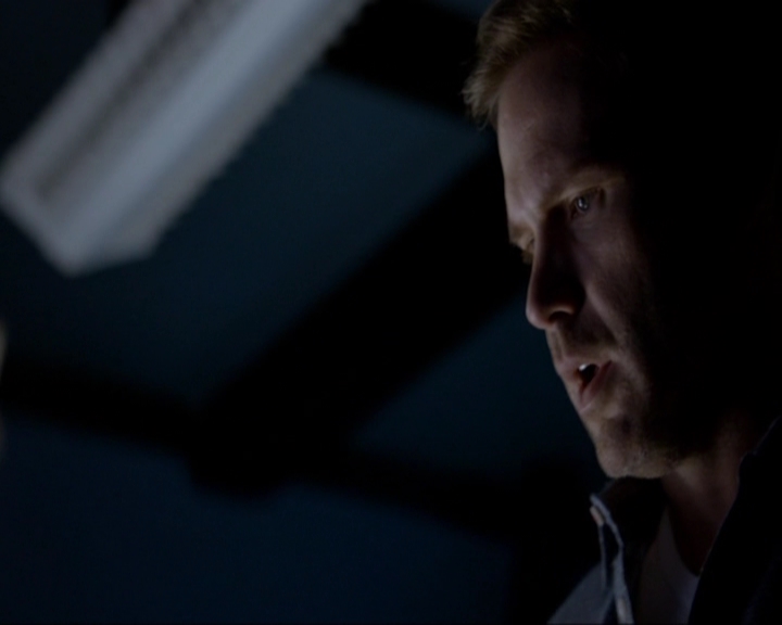VampireDiariesWorld-dot-nl_7x02NeverLetMeGo2038.jpg