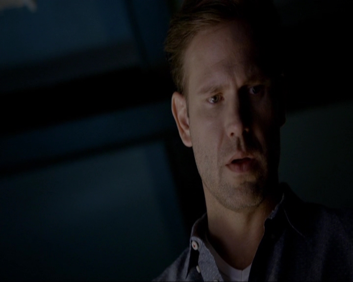 VampireDiariesWorld-dot-nl_7x02NeverLetMeGo2042.jpg