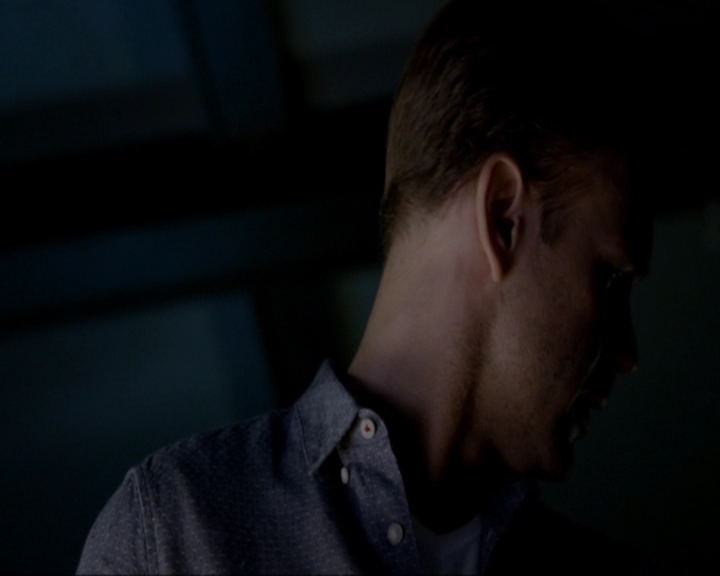 VampireDiariesWorld-dot-nl_7x02NeverLetMeGo2043.jpg