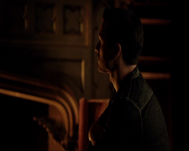 VampireDiariesWorld-dot-nl_7x02NeverLetMeGo2100.jpg