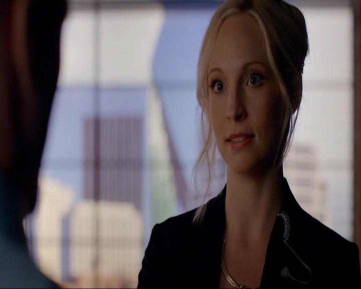 VampireDiariesWorld-dot-nl_7x02NeverLetMeGo2248.jpg