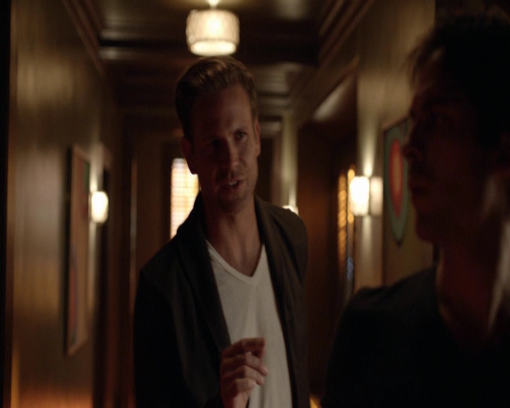 VampireDiariesWorld-dot-nl_7x03AgeOfInnocence-deletedscenes0030.jpg