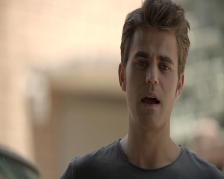 VampireDiariesWorld-dot-nl_7x03AgeOfInnocence-deletedscenes0089.jpg