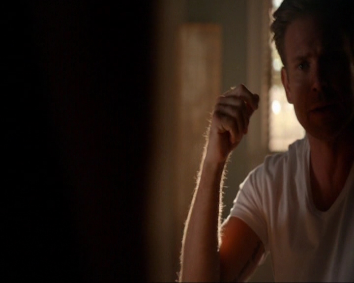 VampireDiariesWorld-dot-nl_7x03AgeOfInnocence0105.jpg