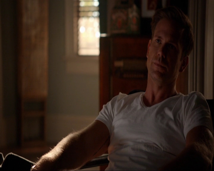 VampireDiariesWorld-dot-nl_7x03AgeOfInnocence0114.jpg