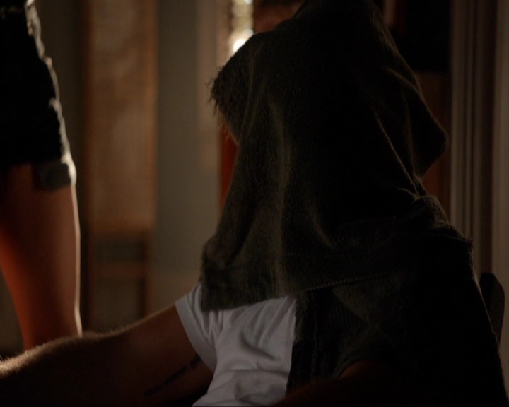 VampireDiariesWorld-dot-nl_7x03AgeOfInnocence0182.jpg