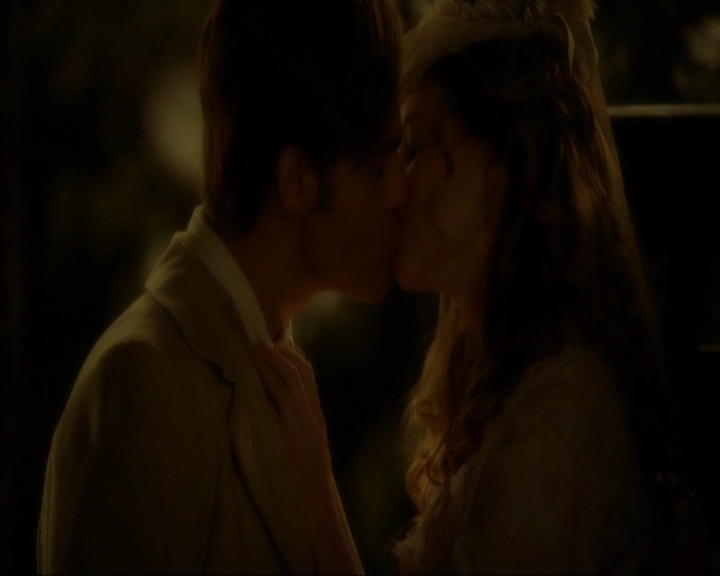 VampireDiariesWorld-dot-nl_7x03AgeOfInnocence0732.jpg