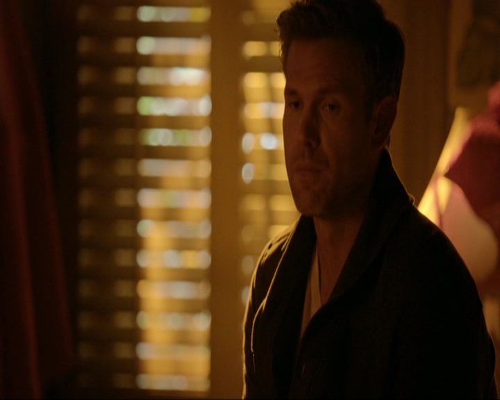 VampireDiariesWorld-dot-nl_7x03AgeOfInnocence1230.jpg
