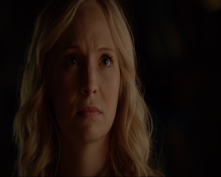 VampireDiariesWorld-dot-nl_7x03AgeOfInnocence1476.jpg