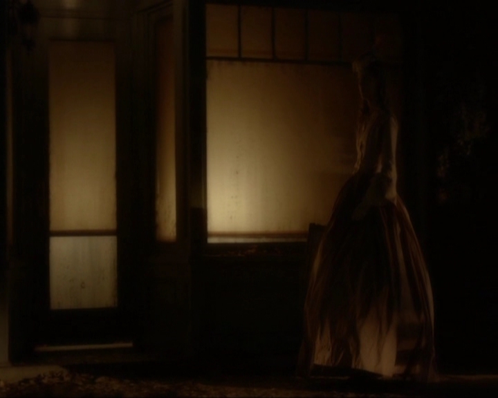 VampireDiariesWorld-dot-nl_7x03AgeOfInnocence1494.jpg